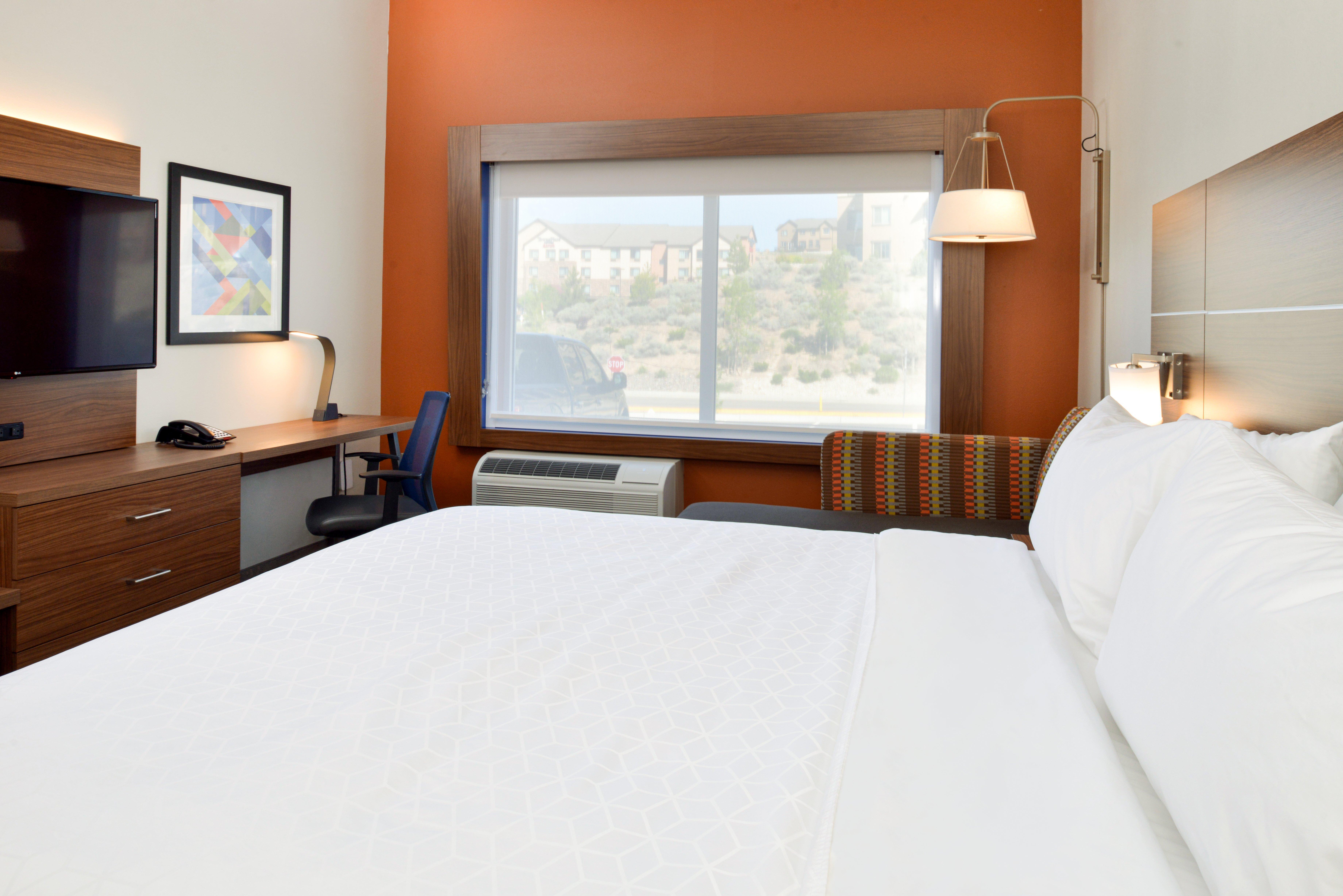 Holiday Inn Express & Suites - Elko By Ihg Exterior foto