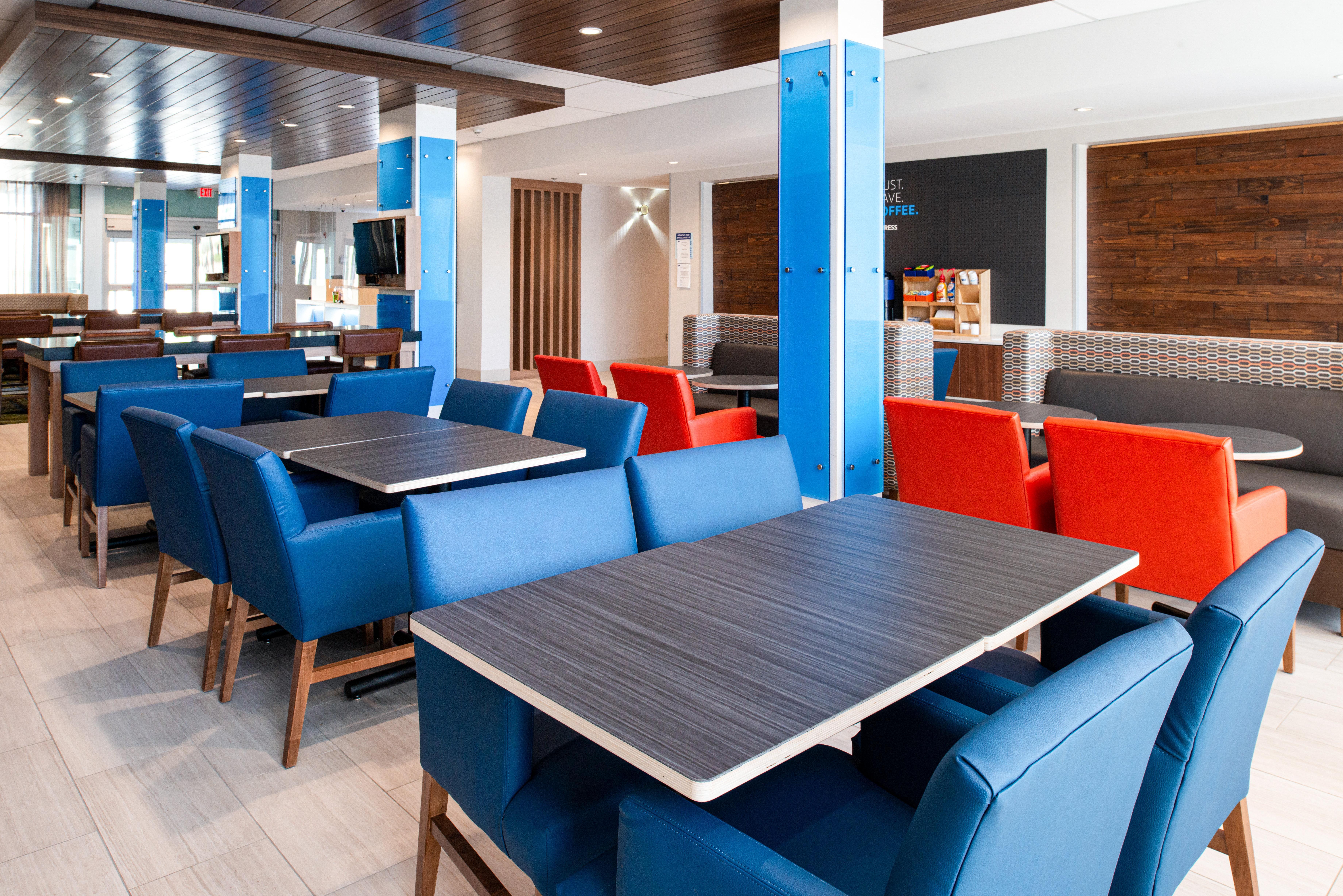 Holiday Inn Express & Suites - Elko By Ihg Exterior foto